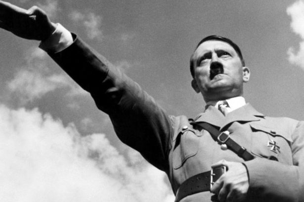 Almanya'da Adolf Hitler'in Özel Fotoğraf Albümü Yayımlandı 1