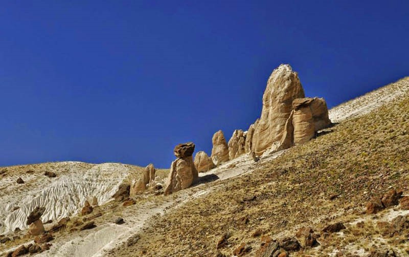 Hakkari'nin Görülmesi Gereken Yerleri 9