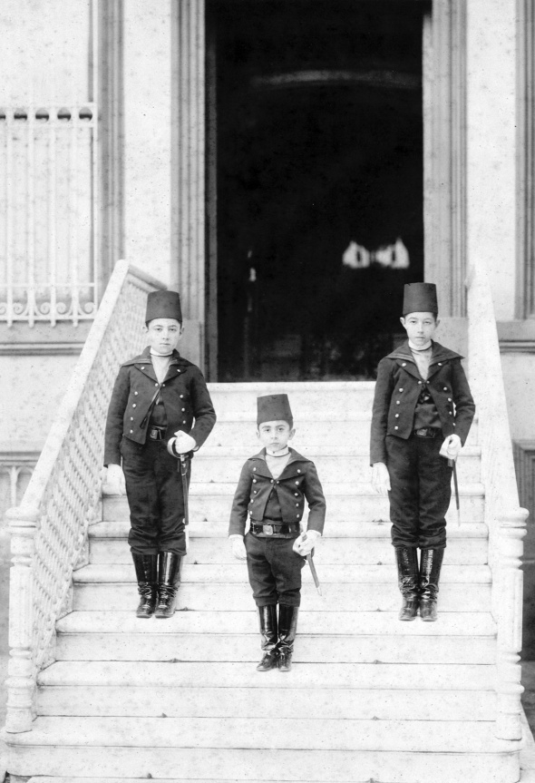 Sultan 2. Abdulhamid'e Ait Olan Aile Fotoğraf Albümü 1