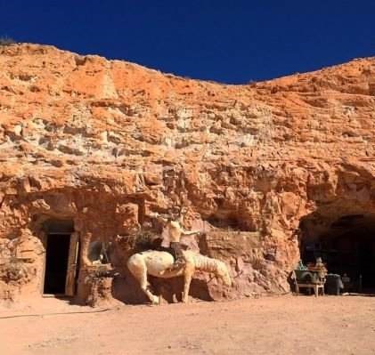 Bir Yeraltı Şehri: Coober Pedy 4