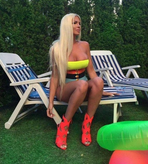 Beşiktaş'ın Yürek Hoplatan Yengesi : Jelena Karleusa 10