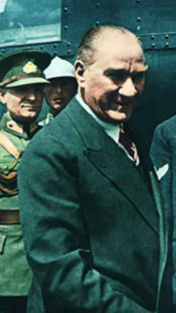 Renklendirilmiş Atatürk Fotoğrafları Çok Özel Resimler 40