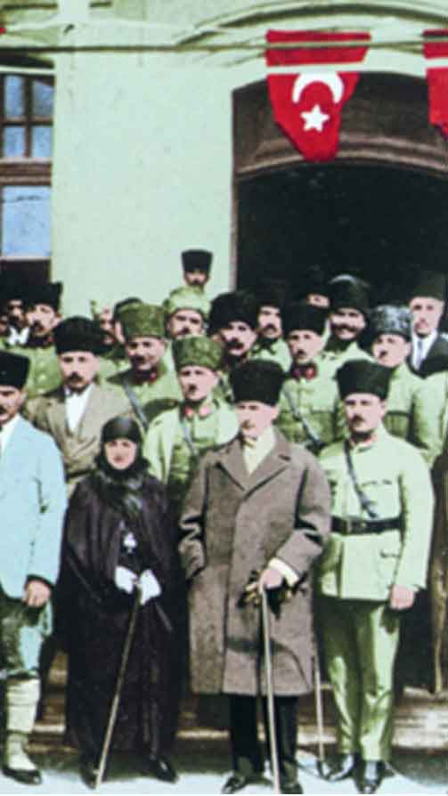 Renklendirilmiş Atatürk Fotoğrafları Çok Özel Resimler 7