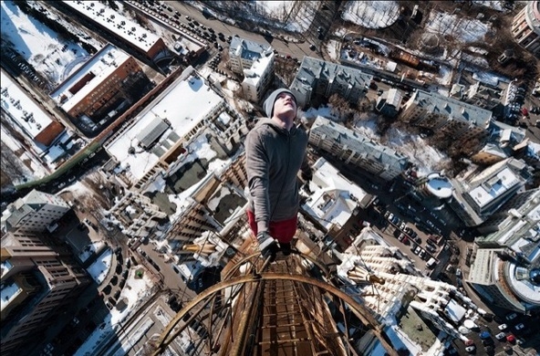 Rusya'da Selfie Ölümleri İçin Uyarı Tabelaları Koyuluyor 2