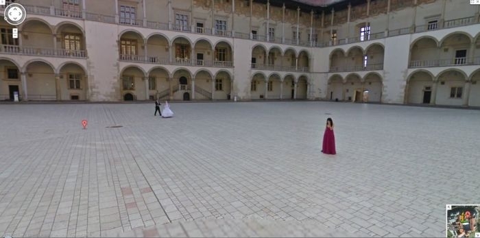 Google Street View Kameralarına Takılan Biribirinden İlginç Görüntüler 12