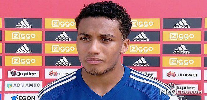 Jairo Riedewald Kimdir