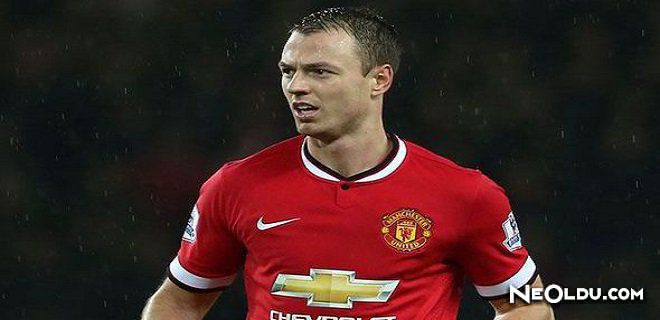 Jonny Evans Kimdir