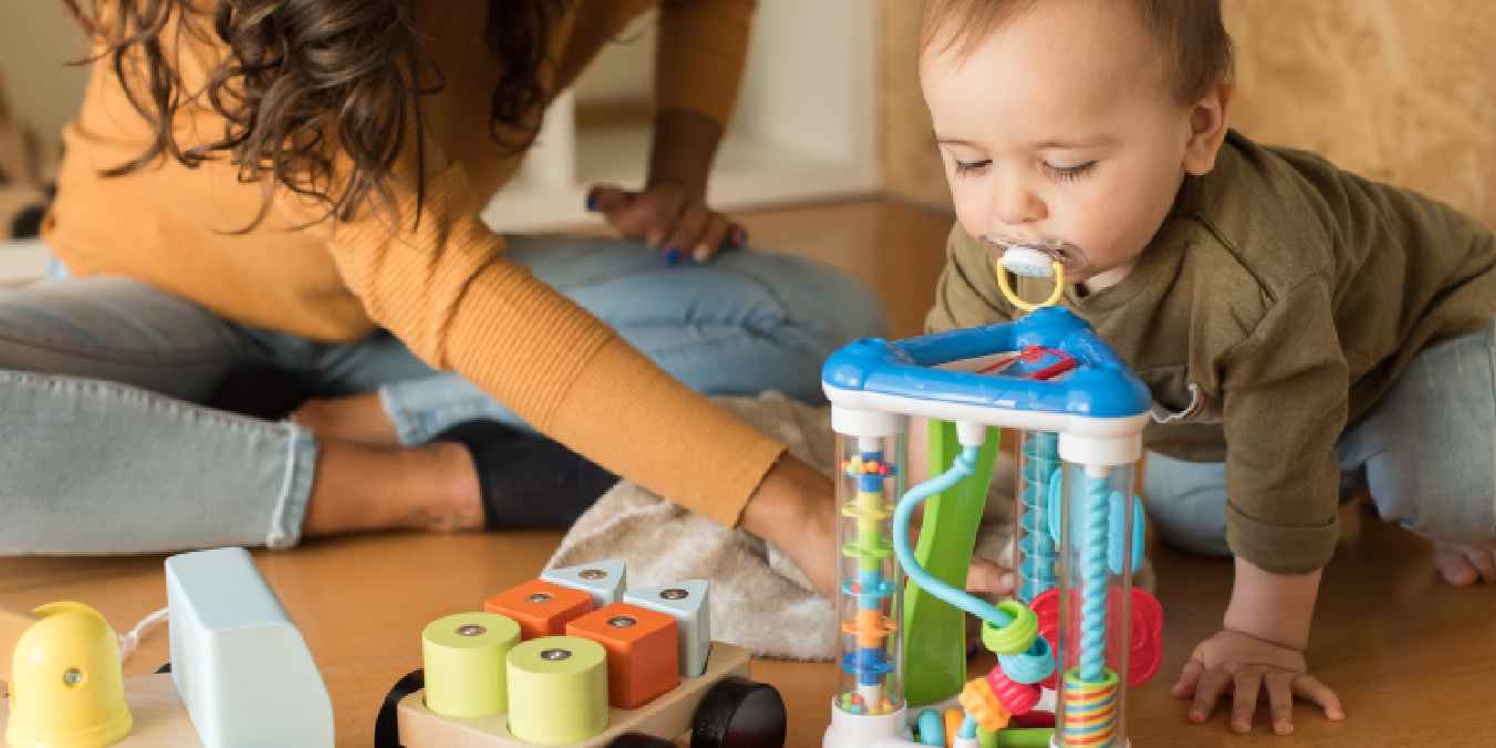 Çocukların Gelişimi İçin En İyi 10 Eğitici Oyuncak Tavsiyesi