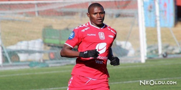 Stephane Badji Kimdir