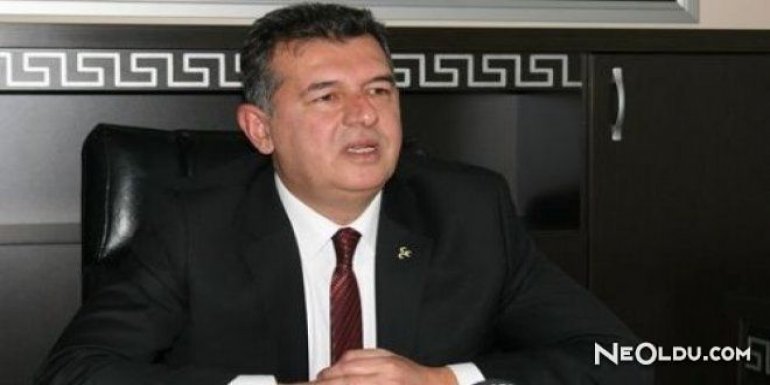 Şükrü Gülez Kimdir