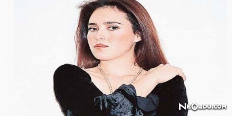 Yaprak Özdemiroğlu Kimdir