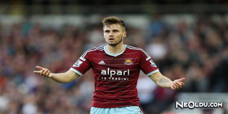 Carl Jenkinson Kimdir