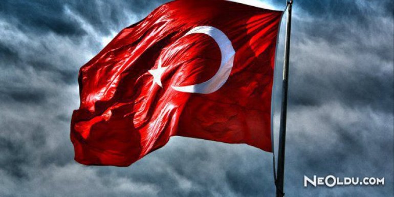 Falda Bayrak Görmek Ne Anlama Gelir