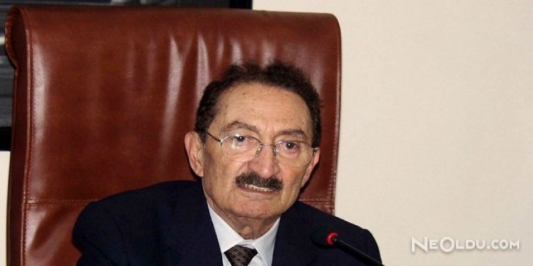 Bülent Ecevit Kimdir?