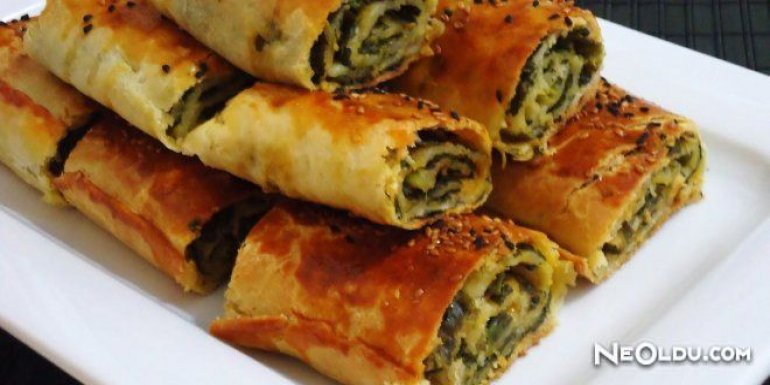 Ispanaklı Lor Peynirli Börek Tarifi