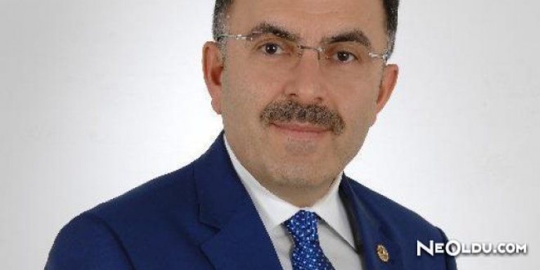 Ertuğrul Soysal Kimdir