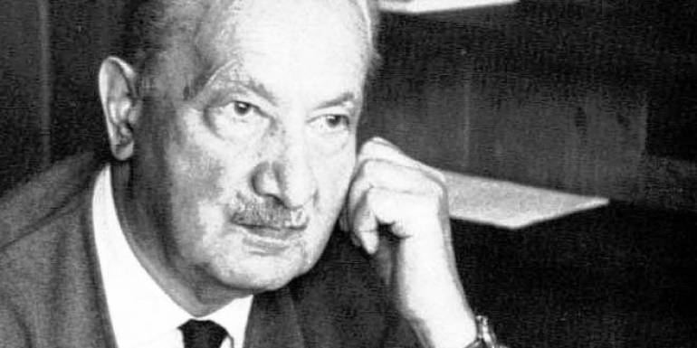 Heidegger'in Sanat Görüşü: Sanat ve Hakikatin Derin İlişkisi