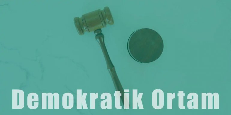 Demokratik Ortam Nedir? Önemi, Tarihçesi ve Özellikleri