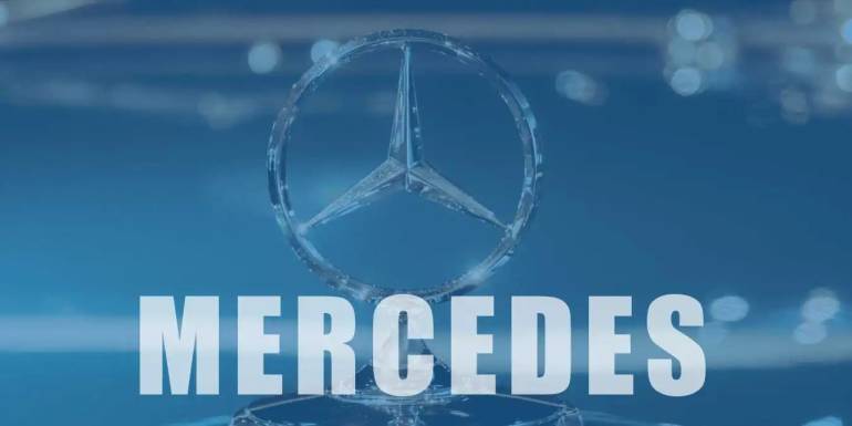 Mercedes-Benz Tarihi, AMG Performans ve Elektrikli Modellerin Doğuşu