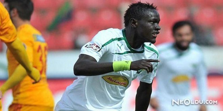 Oumar Niasse Kimdir