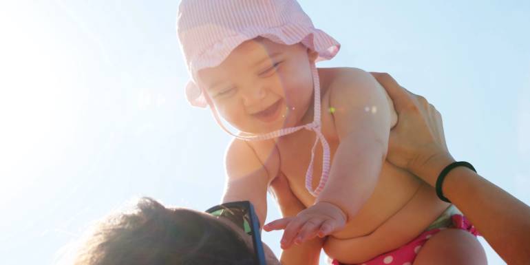 Yüksek Koruyucu En İyi 10 Bebek Güneş Kremi Tavsiyesi