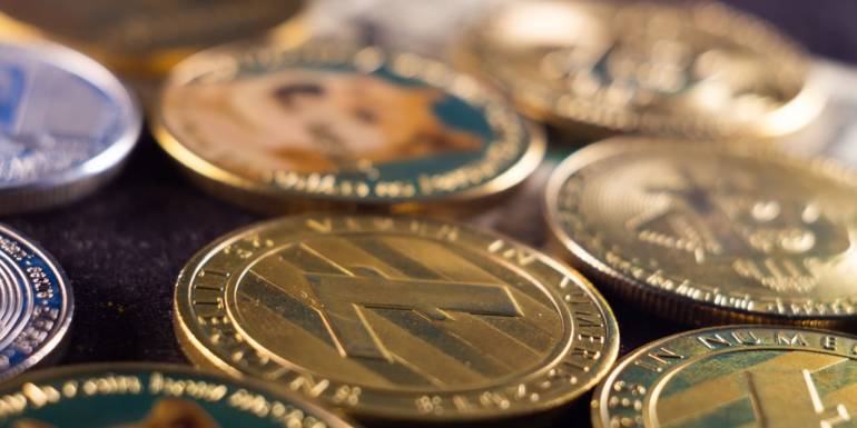 Dogecoin Fiyatı 2025: DOGE Yükselişi Bekleniyor mu?