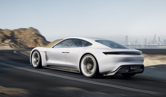  Porsche Mission E