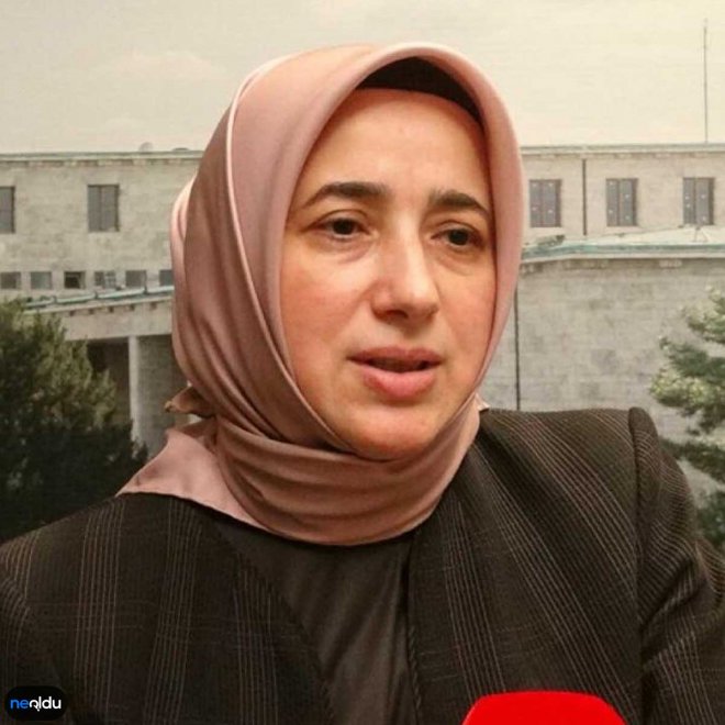 Özlem Zengin Kimdir