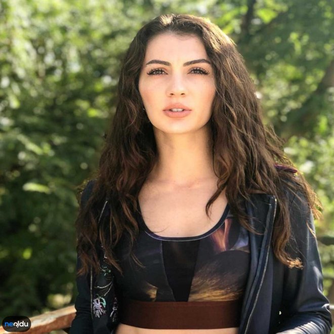 Burcu Özberk Kaç Yaşında