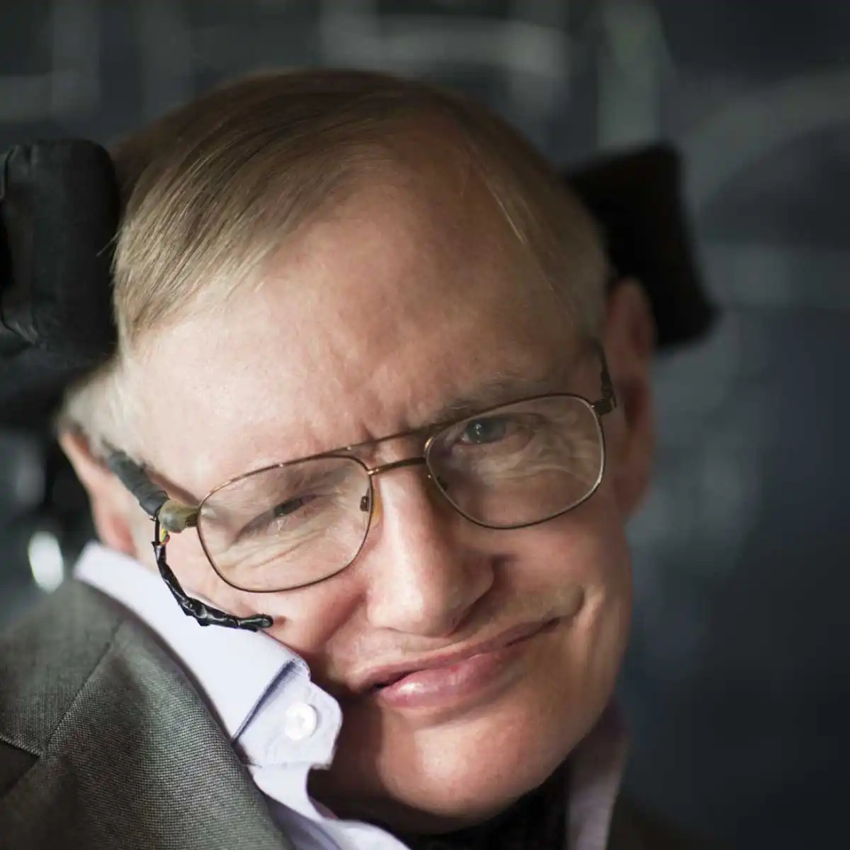 Stephen Hawking Hakkında Bilgiler