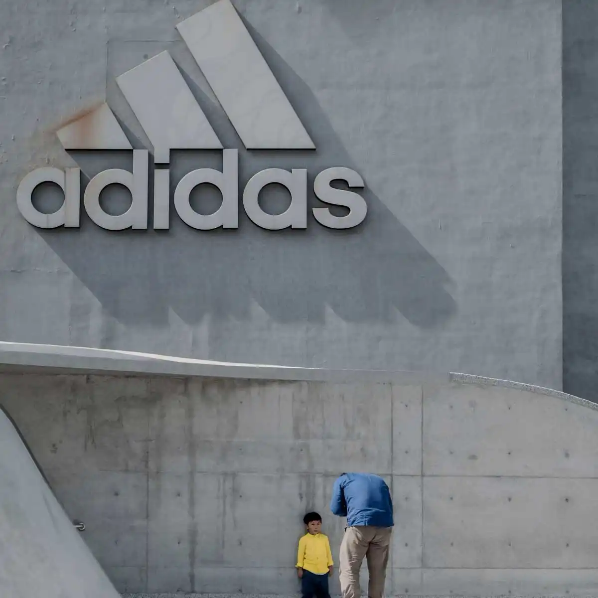 Adidas Hakkında Bilgiler