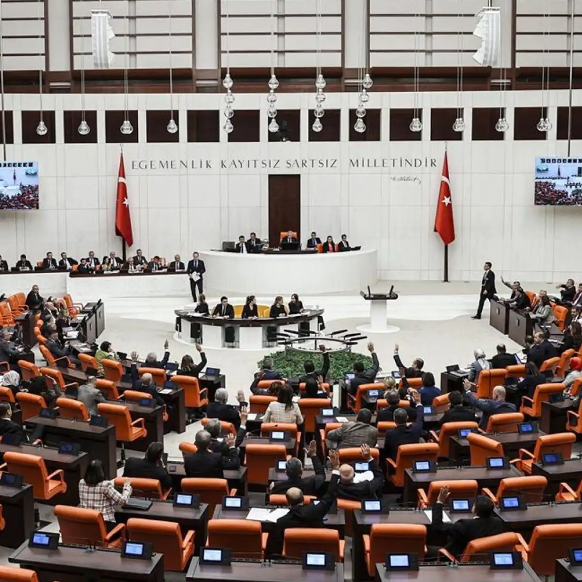 Azınlık Hükümeti Nedir?