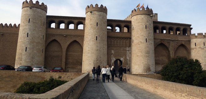 aljaferia-sarayi.JPG