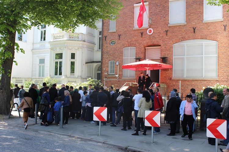 hamburg türk başkonsolosluğu almanya