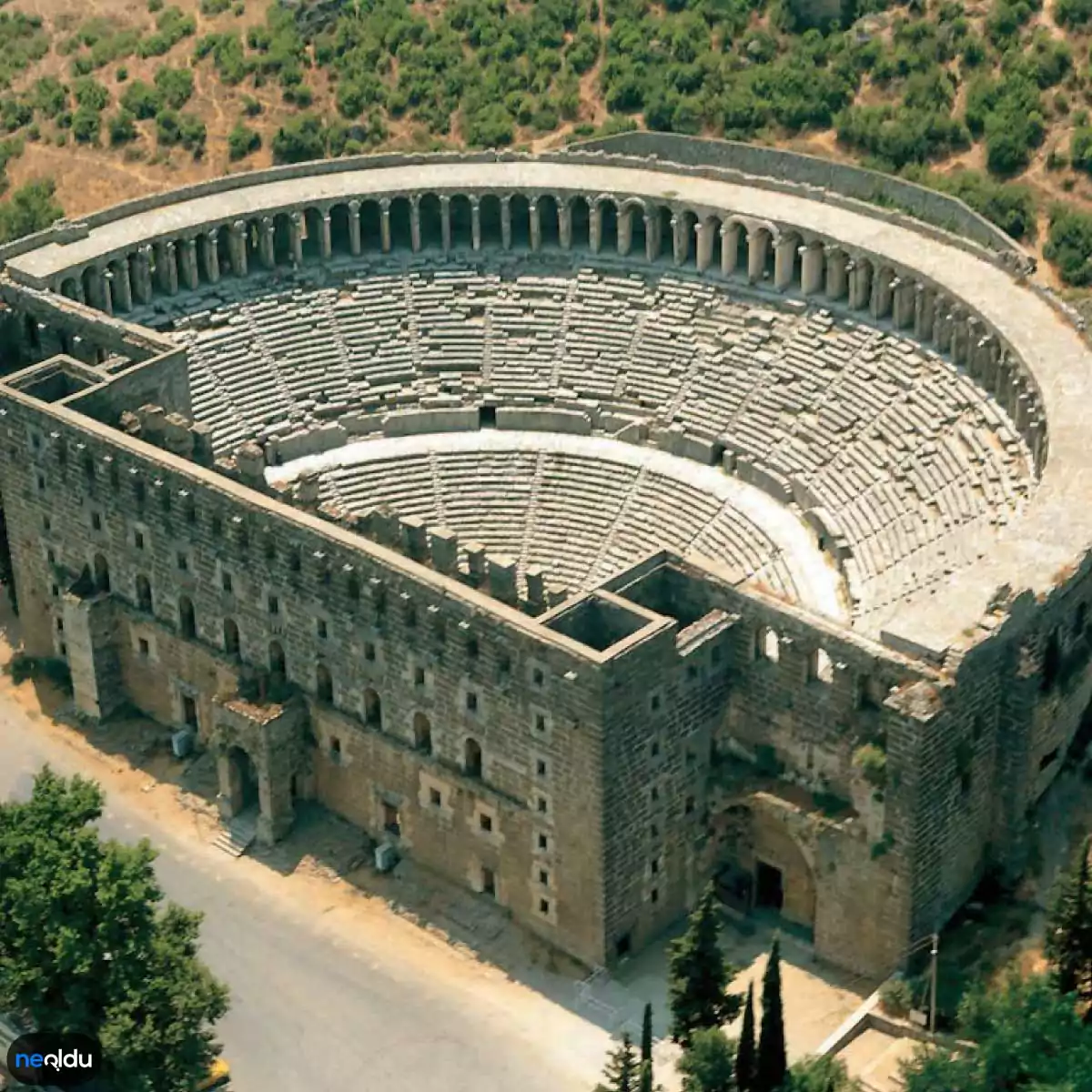 Aspendos Tiyatrosu