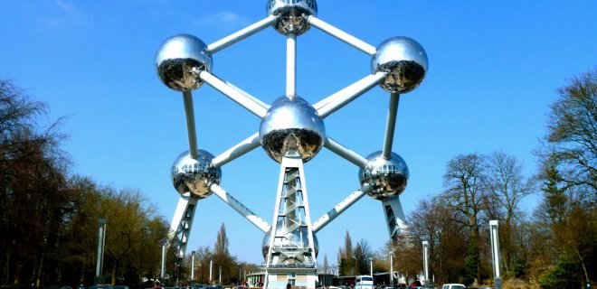 atomium-002.jpg