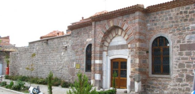 bergamada-gezilip-gorulmesi-gereken-yerler-003.jpg