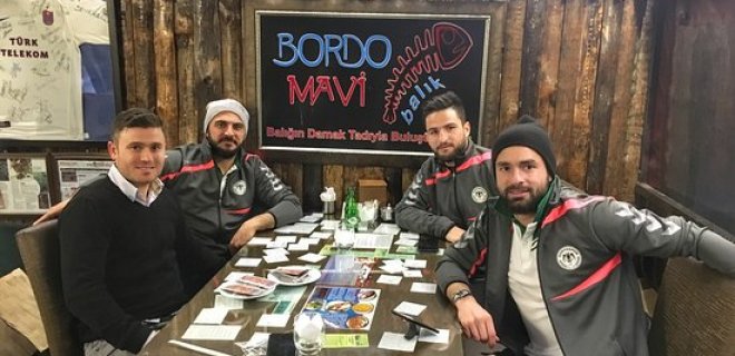 bordo-mavi-restoran.jpg