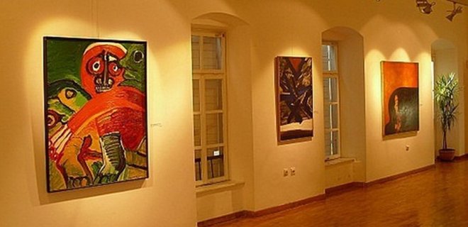 budva-modern-galeri.jpg