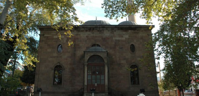 celebi-sultan-mehmet-camii.jpg