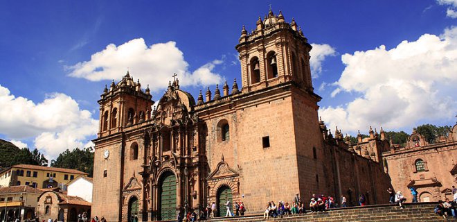 cusco-katedrali-001.jpg