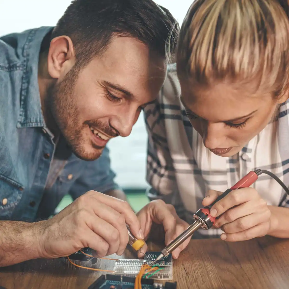 Türkiye'nin En İyi Sayısal Bölümleri Elektrik-Elektronik Mühendisliği