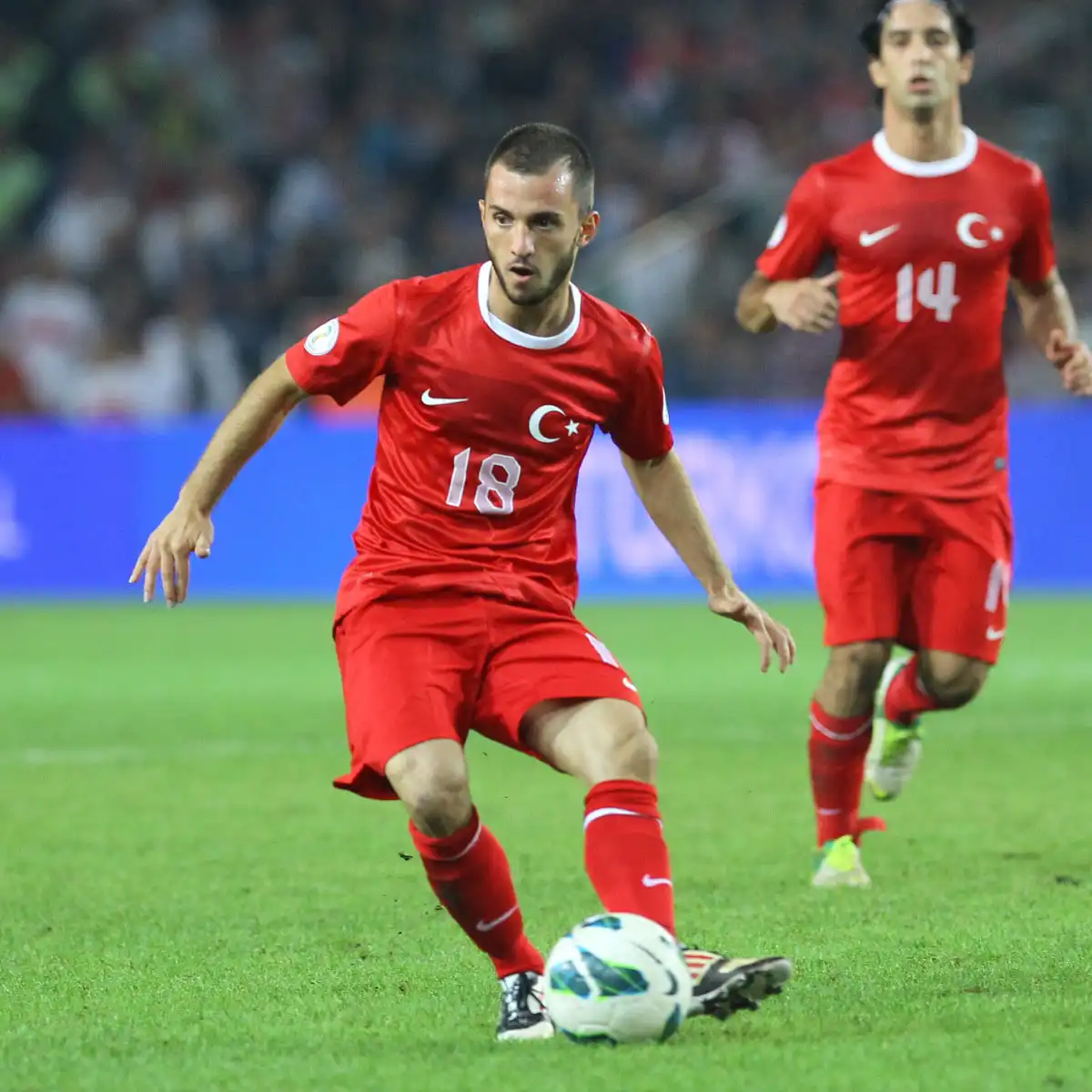 Emre Çolak Kimdir?