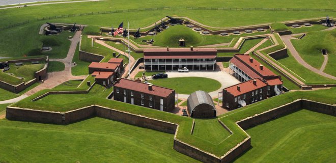 fort-mchenry.jpg