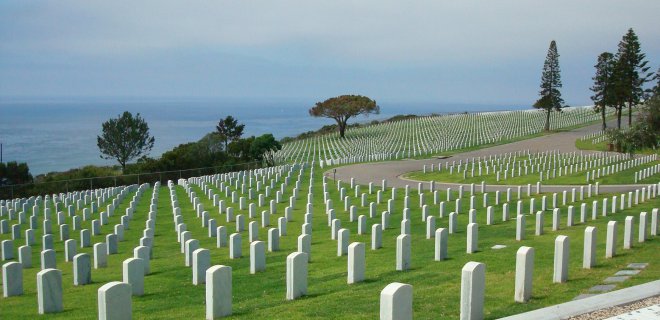 fort-rosecrans-ulusal-mezarligi.jpg