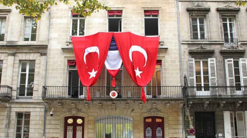 paris Türk başkonsloğu fransa