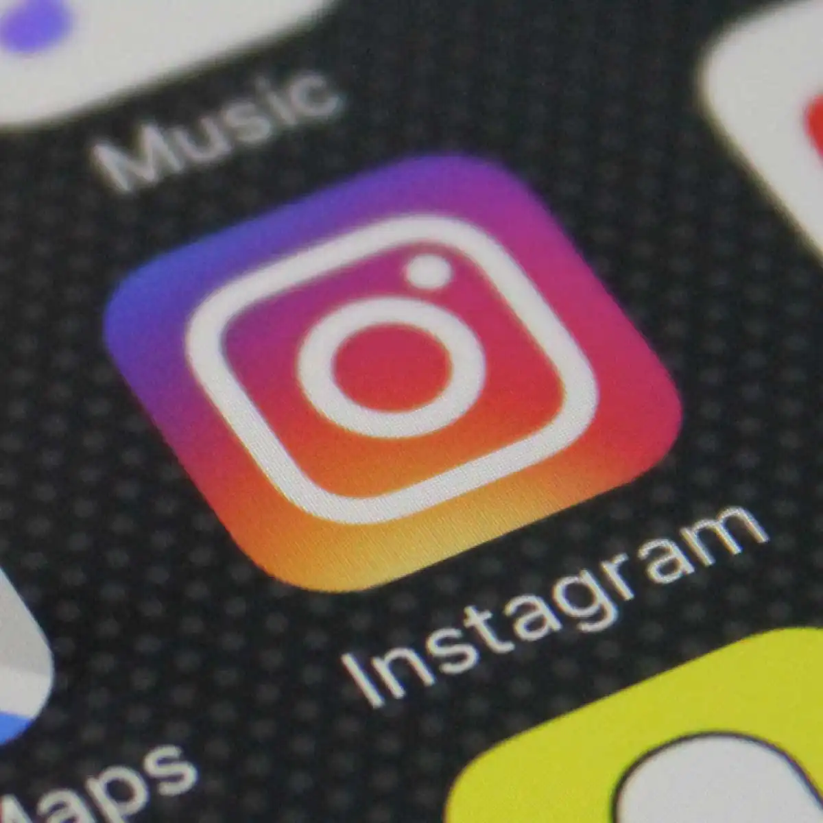 Instagram Ad Etiketini Kullanarak Nasıl Takipçi Arttırılır?