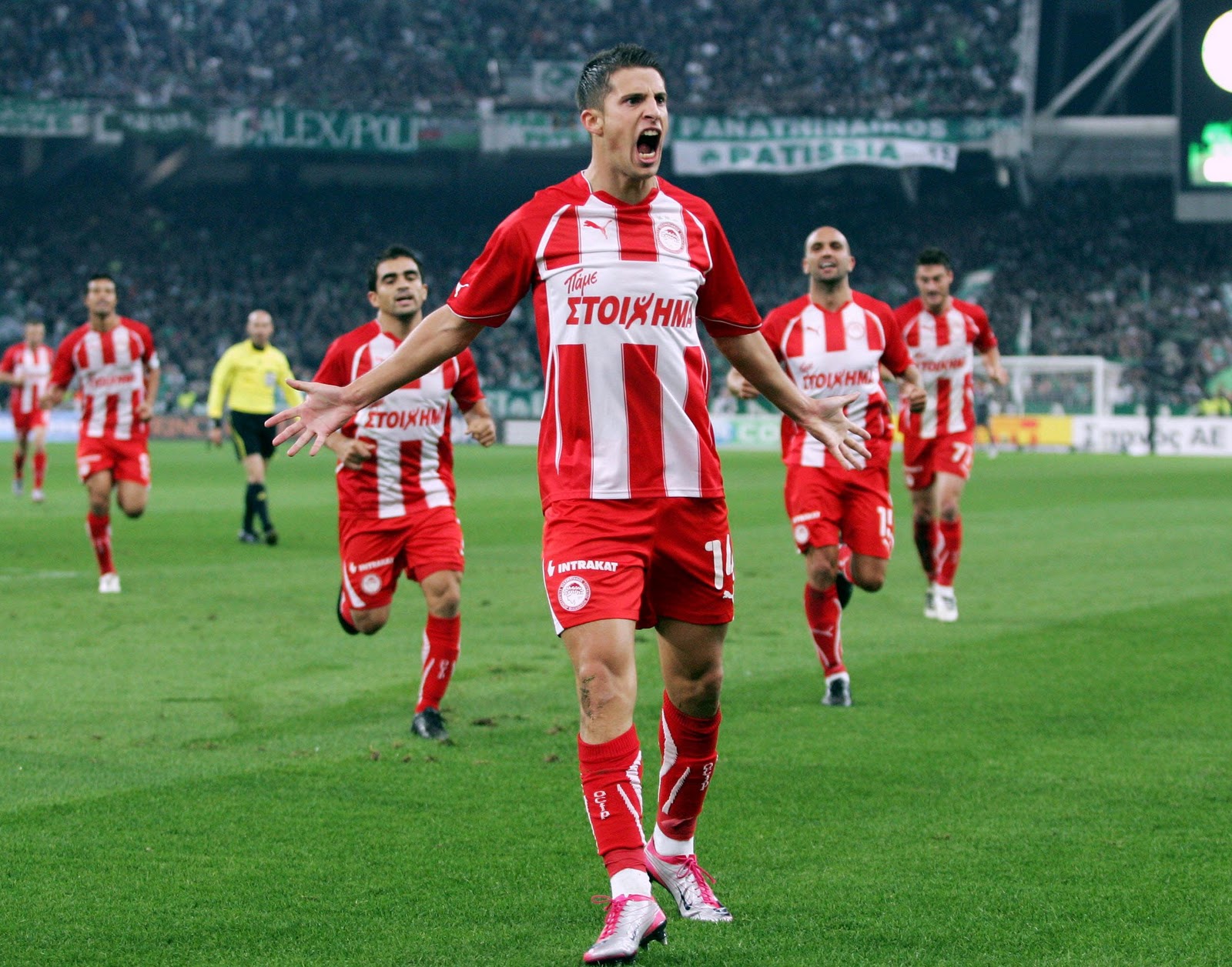 kevin mirallas olympiakos