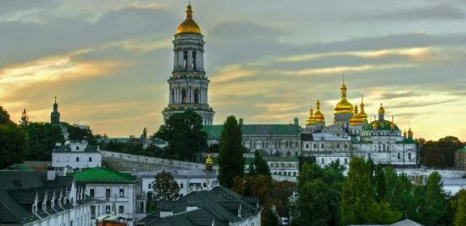 kiev-pechersk-lavra-–-laves-manastiri.jpg