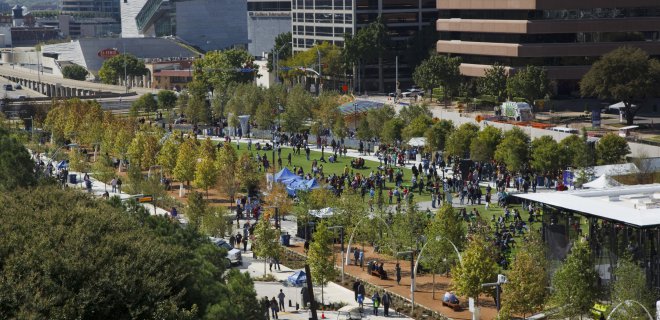 klyde-warren-park.jpg